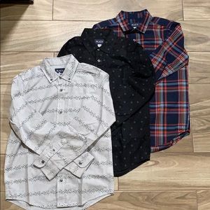 Long sleeve boys’ shirt.